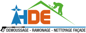 Logo HDE-Démoussage,ramonage,rénovation toiture et façade.